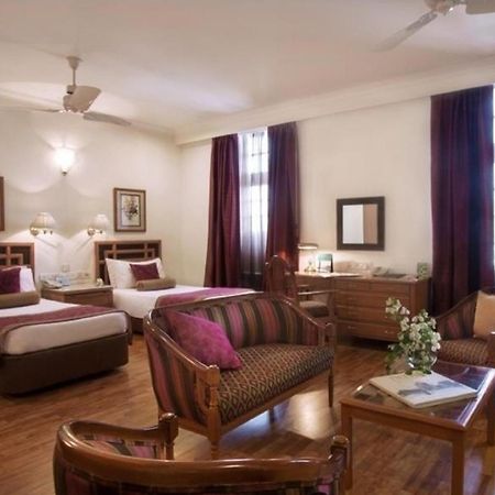Ambassador, New Delhi - Ihcl Seleqtions Hotel Ngoại thất bức ảnh A suite at the Imperial Hotel