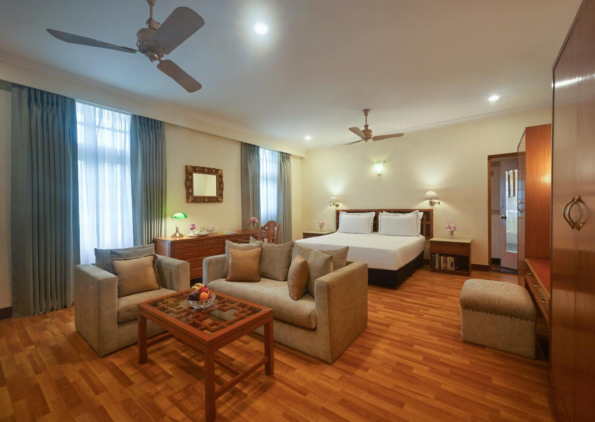 Ambassador, New Delhi - Ihcl Seleqtions Hotel Ngoại thất bức ảnh