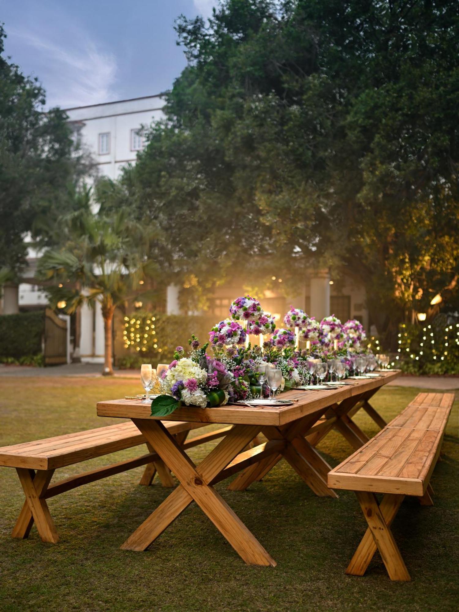 Ambassador, New Delhi - Ihcl Seleqtions Hotel Ngoại thất bức ảnh The lawns at the Taj Bengal
