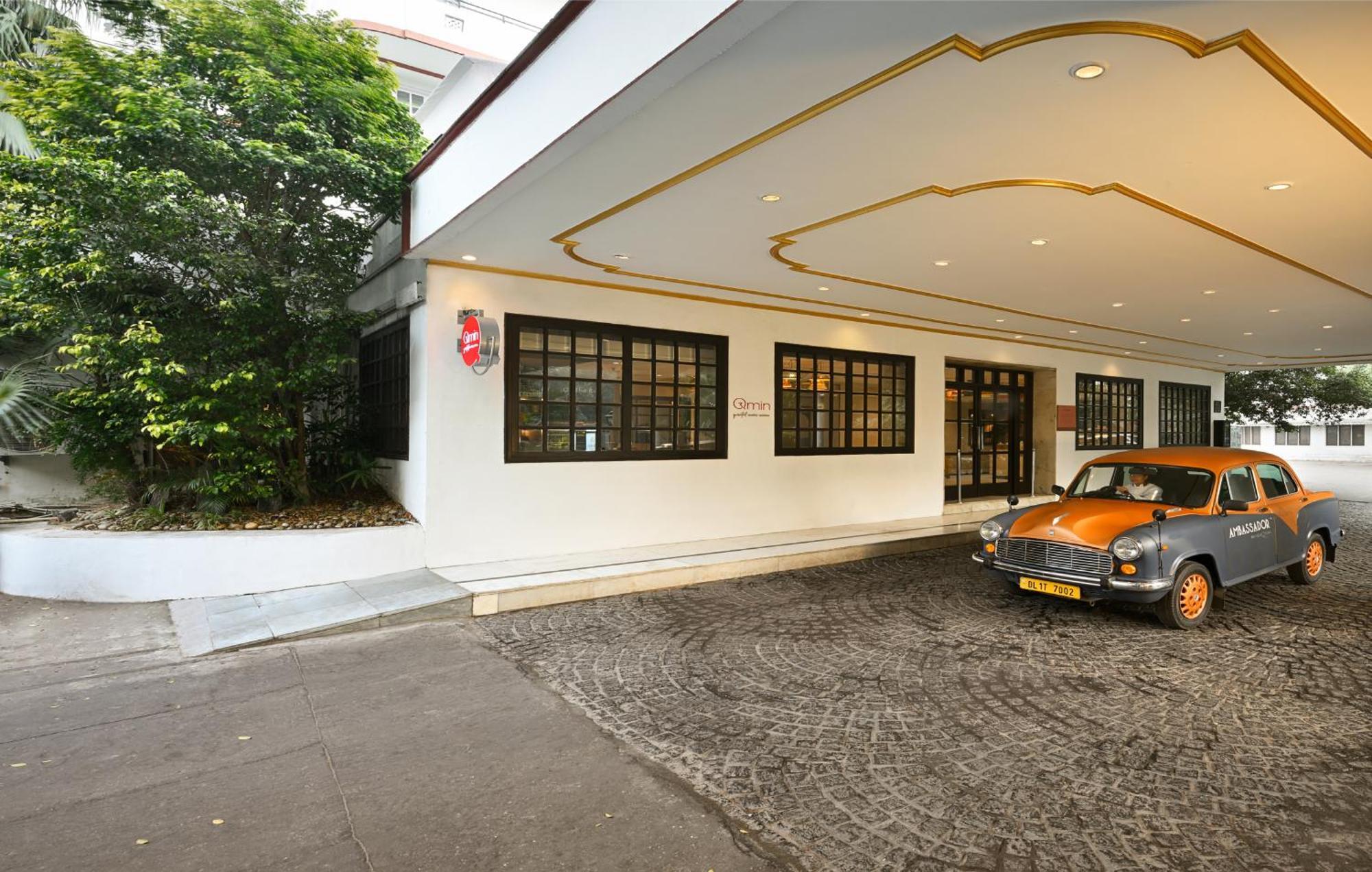 Ambassador, New Delhi - Ihcl Seleqtions Hotel Ngoại thất bức ảnh The entrance of the Swiss Embassy in Kuala Lumpur