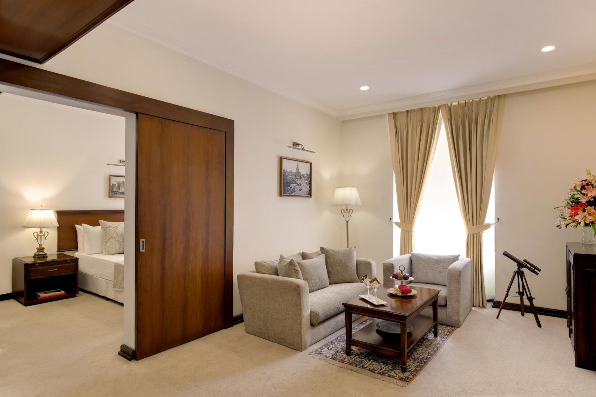 Ambassador, New Delhi - Ihcl Seleqtions Hotel Ngoại thất bức ảnh A suite at the Oberoi, Mumbai